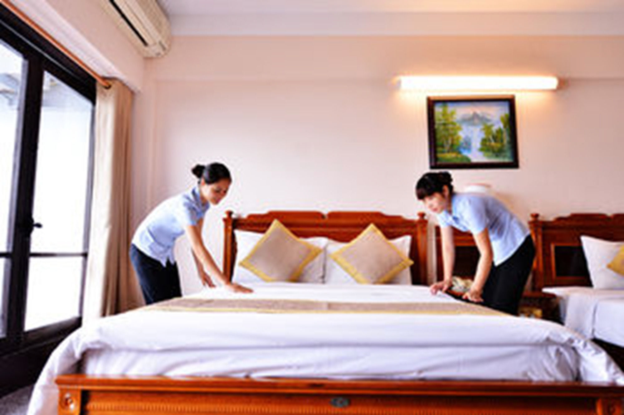 Grand Ha Long Hotel ภายนอก รูปภาพ