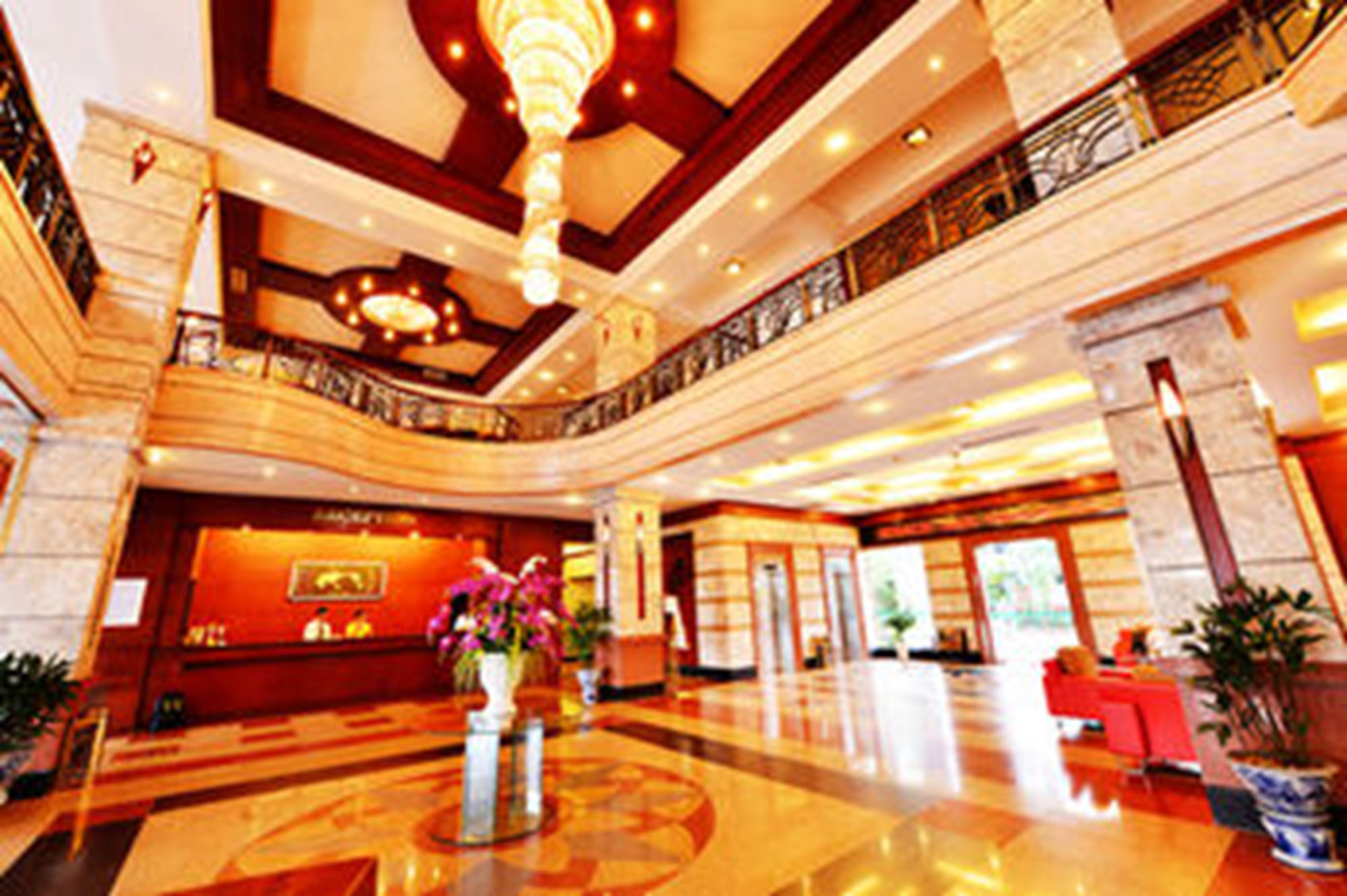 Grand Ha Long Hotel ภายนอก รูปภาพ